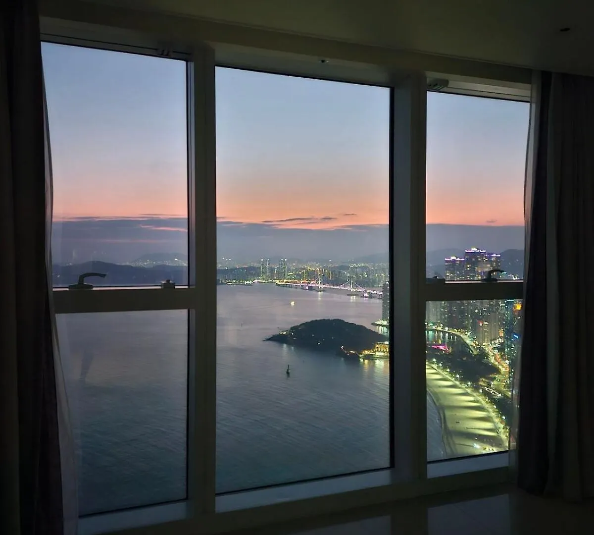 3B3B Luxury Beach Condo With Breathtaking Views Busan South Korea