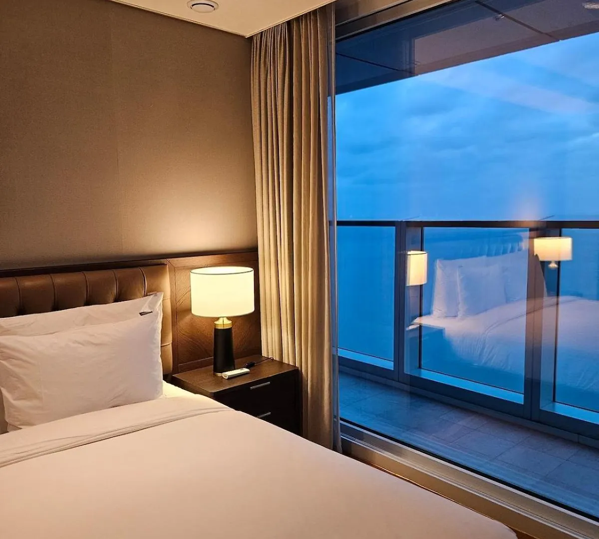 3B3B Luxury Beach Condo With Breathtaking Views Busan 0*,