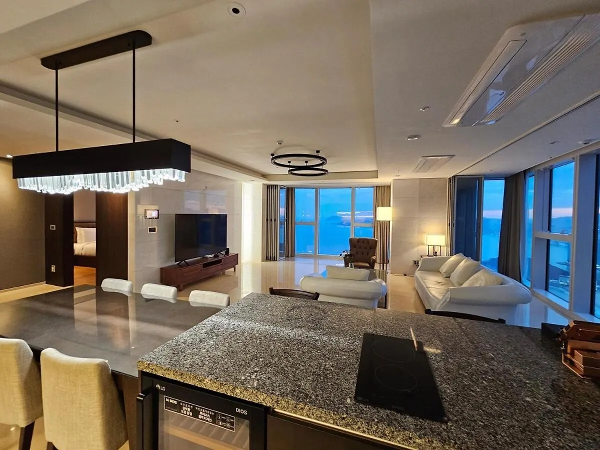 Apartment 3B3B Luxury Beach Condo With Breathtaking Views Busan