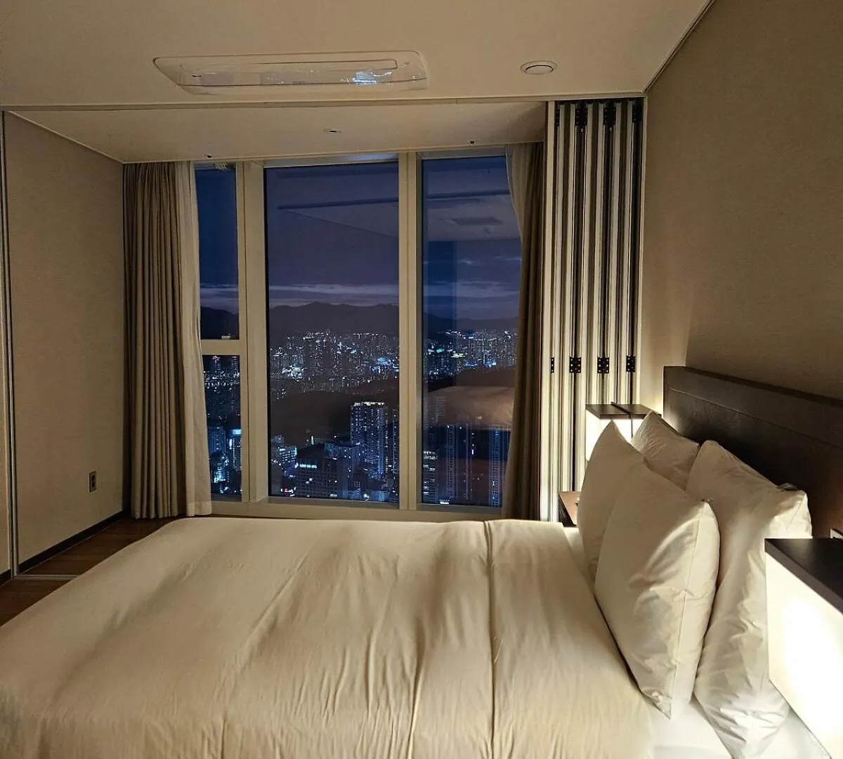 3B3B Luxury Beach Condo With Breathtaking Views Busan 0*,