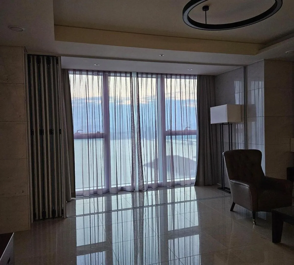 3B3B Luxury Beach Condo With Breathtaking Views Busan 0*,